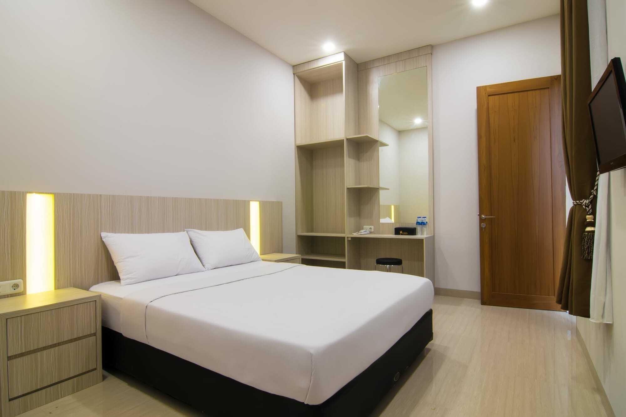 Yobel Hotel Yogyakarta Extérieur photo